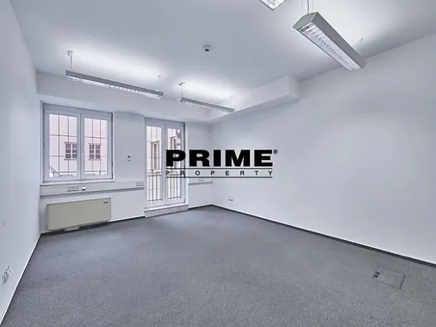 Pronájem kanceláře, Praha - Nové Město, Soukenická, 260 m2