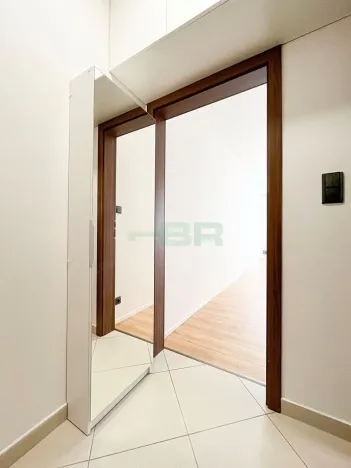 Pronájem bytu 1+kk, Praha - Střížkov, Zakšínská, 30 m2