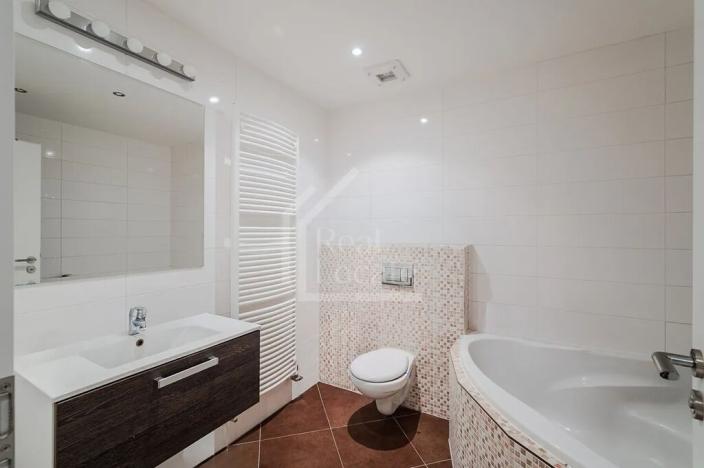 Pronájem bytu 2+kk, Praha - Kamýk, Freiwaldova, 70 m2