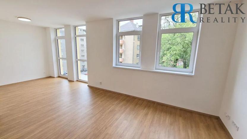 Pronájem bytu 2+kk, Přerov, Čechova, 59 m2