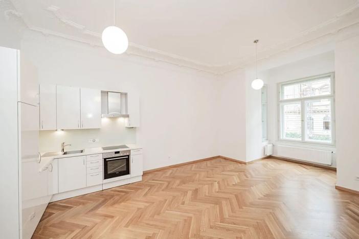 Pronájem bytu 2+kk, Praha - Vinohrady, Balbínova, 66 m2