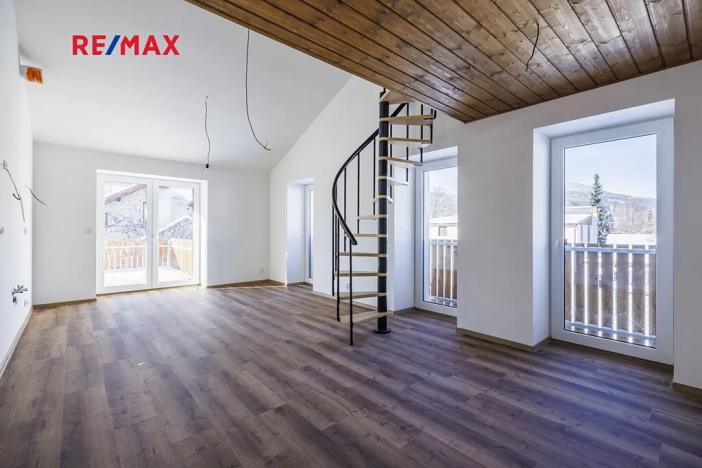 Prodej bytu 3+kk, Svoboda nad Úpou, Nádražní, 65 m2