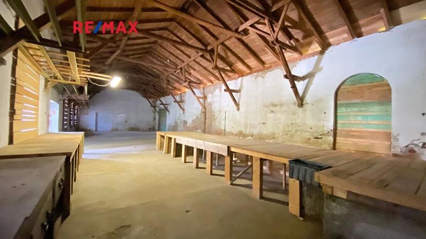 Pronájem skladu, Vikýřovice, 432 m2