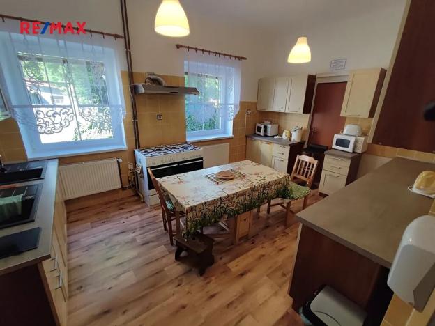 Prodej rodinného domu, Lipová-lázně, 555 m2