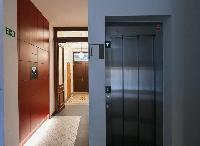 Prodej bytu 3+kk, Praha - Karlín, Pernerova, 104 m2