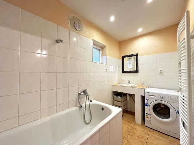 Pronájem bytu 2+1, Praha - Karlín, Pernerova, 79 m2