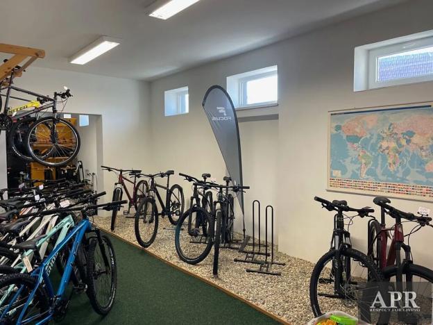 Prodej obchodního prostoru, Hluk, Hlavní, 180 m2