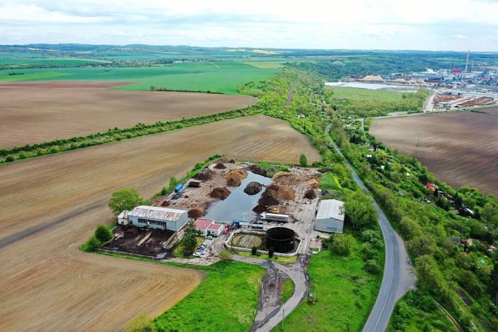 Prodej komerčního pozemku, Hoštka, 43932 m2