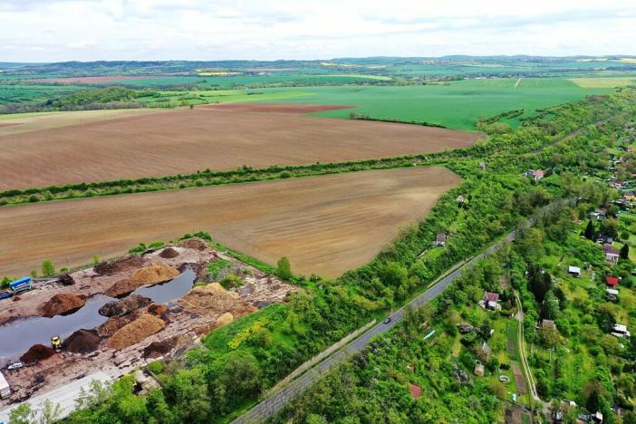 Prodej komerčního pozemku, Hoštka, 43932 m2