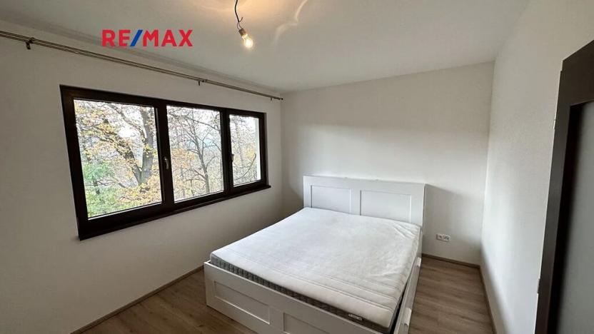 Pronájem rodinného domu, Králův Dvůr, Větrná, 80 m2