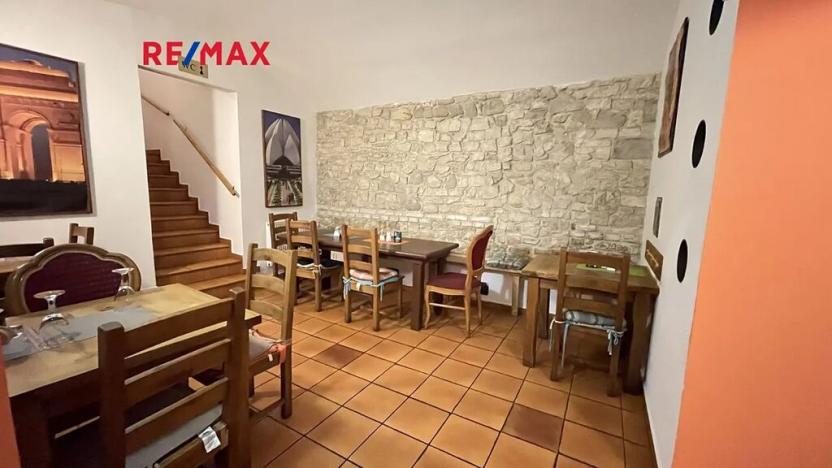 Pronájem obchodního prostoru, Kladno, Jana Palacha, 163 m2