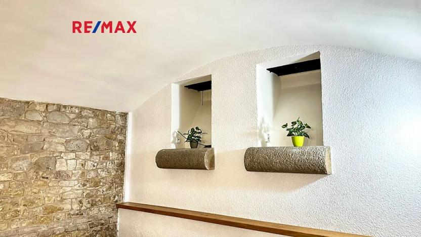 Pronájem obchodního prostoru, Kladno, Jana Palacha, 163 m2