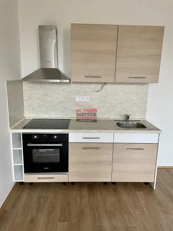Pronájem bytu 2+kk, Tábor, Čsl. armády, 32 m2