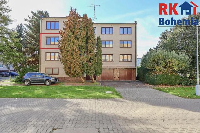 Prodej bytu 3+1, Pečky, V Horkách, 63 m2