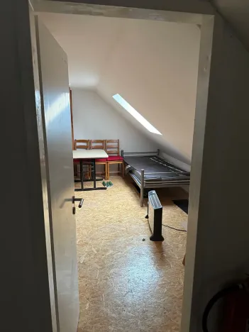 Pronájem skladu, Praha - Ruzyně, Drnovská, 3000 m2