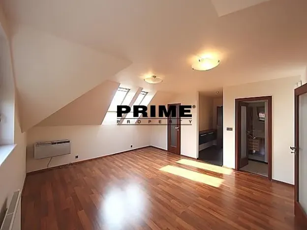 Pronájem rodinného domu, Průhonice, Pod Valem II., 320 m2