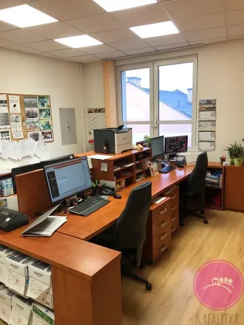 Pronájem kanceláře, Olomouc, Hybešova, 68 m2