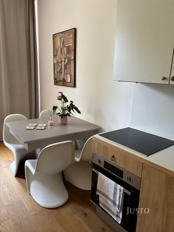 Pronájem bytu 2+kk, Písek, Mírové nám., 53 m2