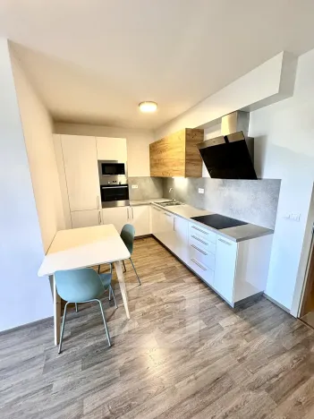Pronájem bytu 2+kk, Praha - Letňany, Škrábkových, 41 m2