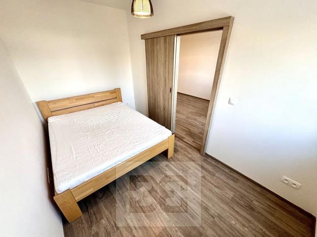 Pronájem bytu 2+kk, Praha - Letňany, Škrábkových, 41 m2
