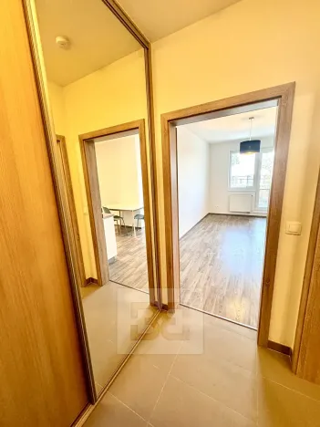 Pronájem bytu 2+kk, Praha - Letňany, Škrábkových, 41 m2