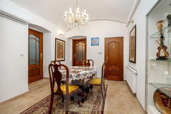 Prodej bytu 3+1, Praha - Vinohrady, Na Kozačce, 95 m2