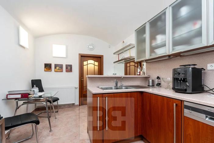 Prodej bytu 3+1, Praha - Vinohrady, Na Kozačce, 95 m2