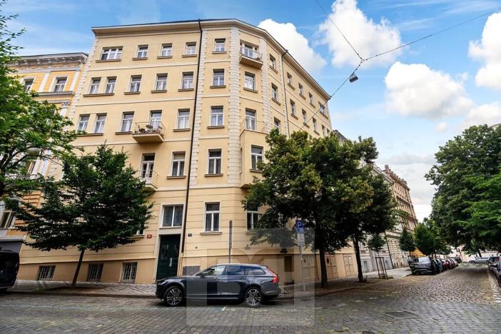 Prodej bytu 3+1, Praha - Vinohrady, Na Kozačce, 95 m2