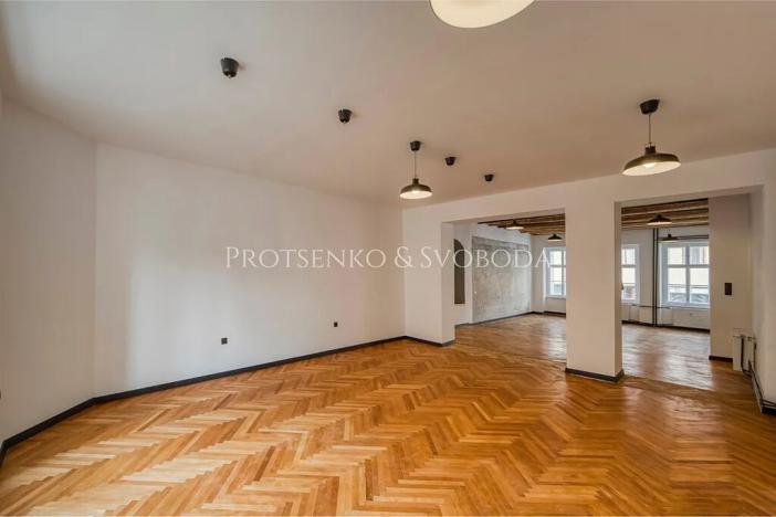 Pronájem obchodního prostoru, Třebíč, Hasskova, 127 m2