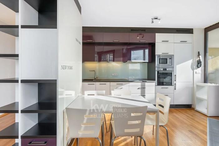 Pronájem bytu 2+kk, Praha - Žižkov, Pitterova, 77 m2