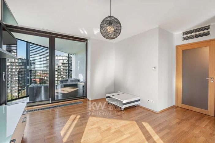 Pronájem bytu 2+kk, Praha - Žižkov, Pitterova, 77 m2