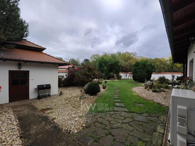 Pronájem rodinného domu, Opolany, 155 m2