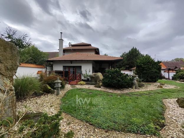 Pronájem rodinného domu, Opolany, 155 m2