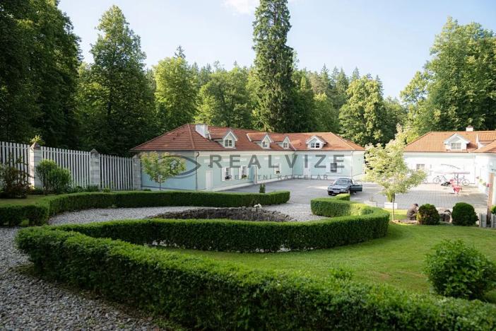 Prodej domu, Nové Hrady, 880 m2