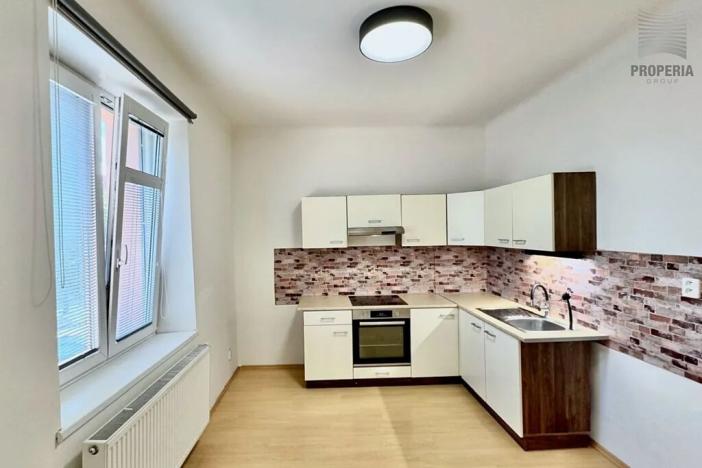 Prodej bytu 1+1, Brno, Charbulova, 37 m2