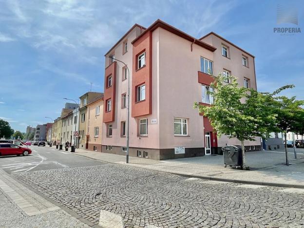 Prodej bytu 2+1, Brno, Charbulova, 64 m2