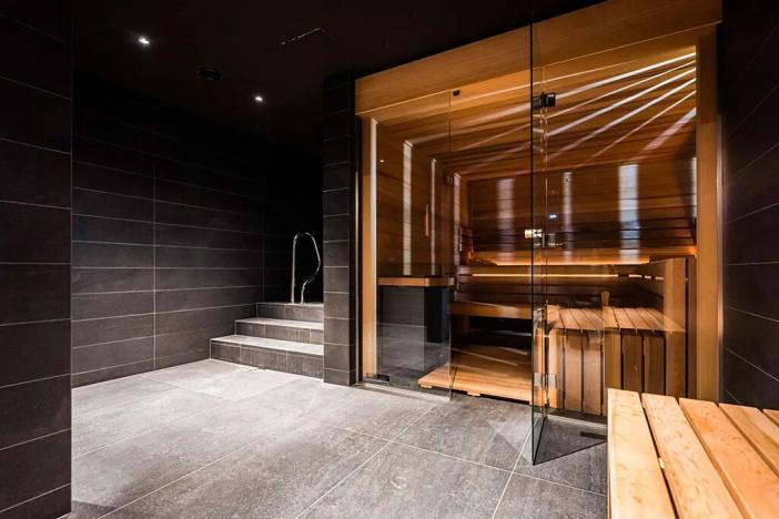 Pronájem kanceláře, Praha - Smíchov, Holečkova, 345 m2