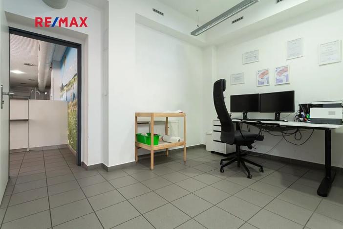 Pronájem ordinace, Praha - Nusle, Hradeckých, 39 m2