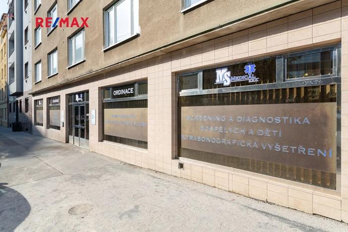 Pronájem ordinace, Praha - Nusle, Hradeckých, 39 m2