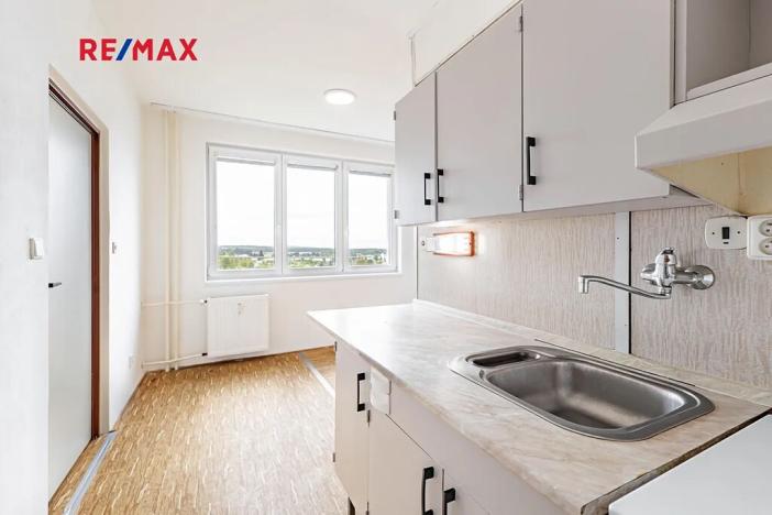 Pronájem bytu 1+1, Jindřichův Hradec, sídliště Vajgar, 43 m2