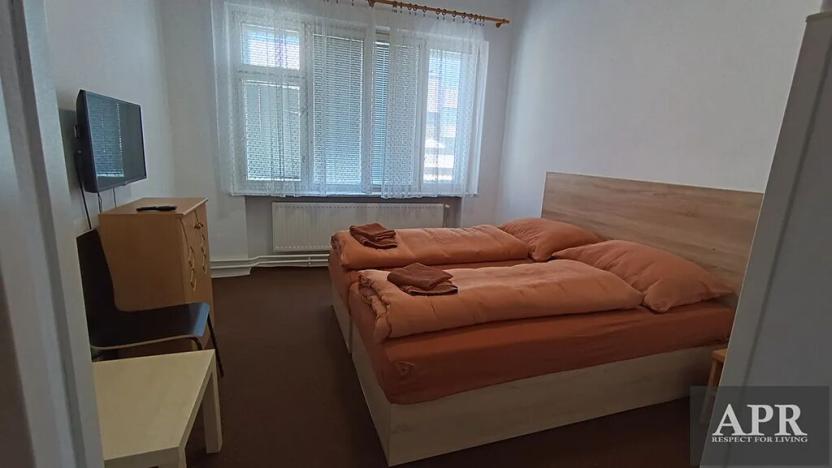 Pronájem bytu 1+kk, Uherský Brod, Mariánské nám., 25 m2