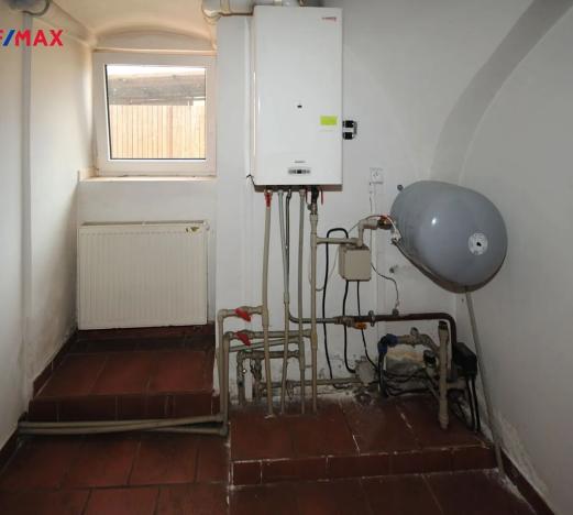 Prodej komerční nemovitosti, Církvice, 6984 m2