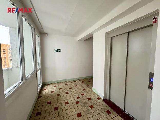 Pronájem bytu 1+kk, Praha - Vokovice, Evropská, 25 m2