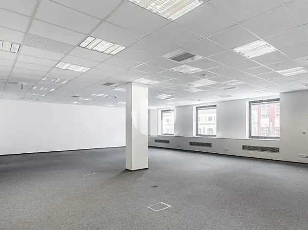 Pronájem kanceláře, Praha - Karlín, Thámova, 130 m2