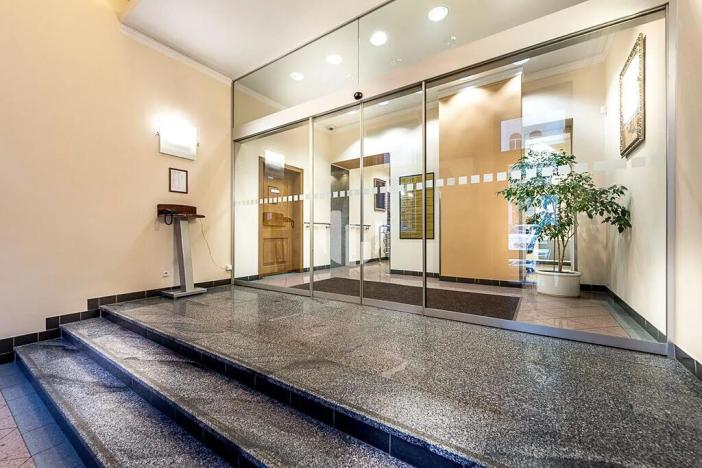 Pronájem kanceláře, Praha - Nové Město, Opletalova, 161 m2