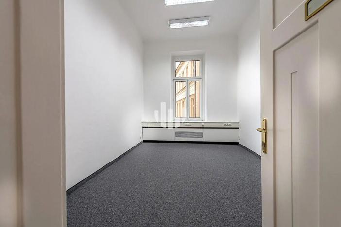 Pronájem kanceláře, Praha - Nové Město, Opletalova, 161 m2
