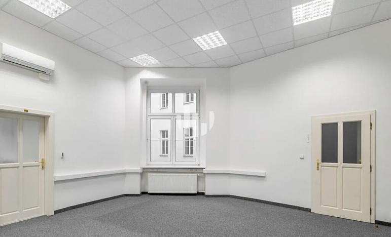 Pronájem kanceláře, Praha - Nové Město, Opletalova, 161 m2