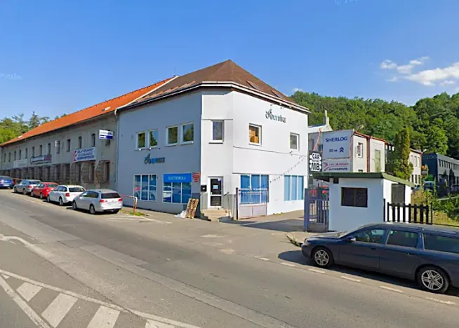 Pronájem kanceláře, Praha - Hrdlořezy, Českobrodská, 300 m2