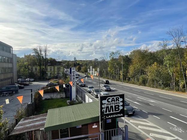 Pronájem kanceláře, Praha - Hrdlořezy, Českobrodská, 300 m2