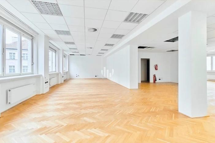 Pronájem kanceláře, Praha - Staré Město, Na příkopě, 194 m2